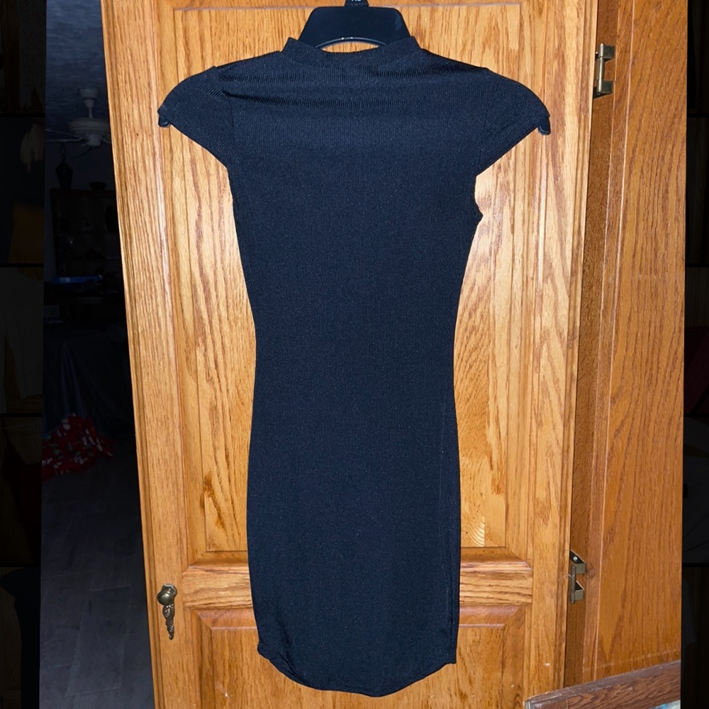 Black ribbed body con dress